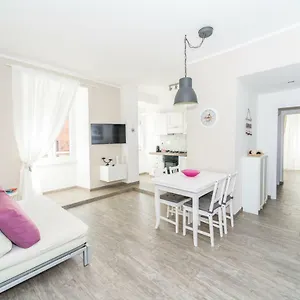 Ponte Lungo Apartment Rome